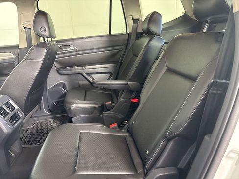 Used 2019 Volkswagen Atlas SE w/ Towing Package image 19