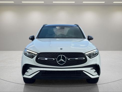 Used 2024 Mercedes-Benz GLC 300 4MATIC image 8