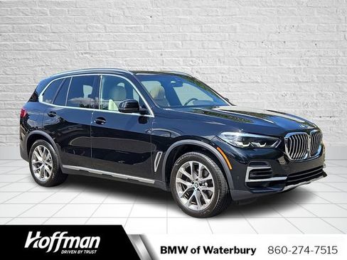 Used 2022 BMW X5 xDrive40i w/ Premium Package AWD/4WD image 1