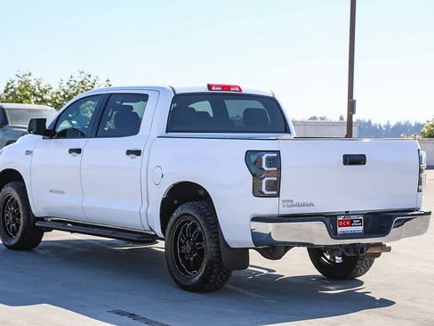 Used 2013 Toyota Tundra 2WD CrewMax w/ Tow Pkg image 7