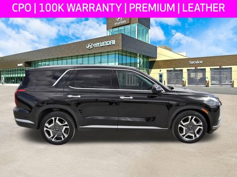 Used 2025 Hyundai Palisade SEL FWD image 4