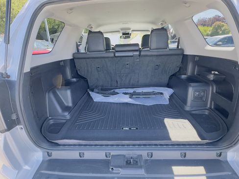 Used 2022 Toyota 4Runner SR5 Premium image 12