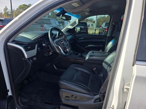 Used 2015 GMC Yukon XL SLE image 5