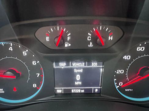 Used 2017 Chevrolet Malibu LT image 31