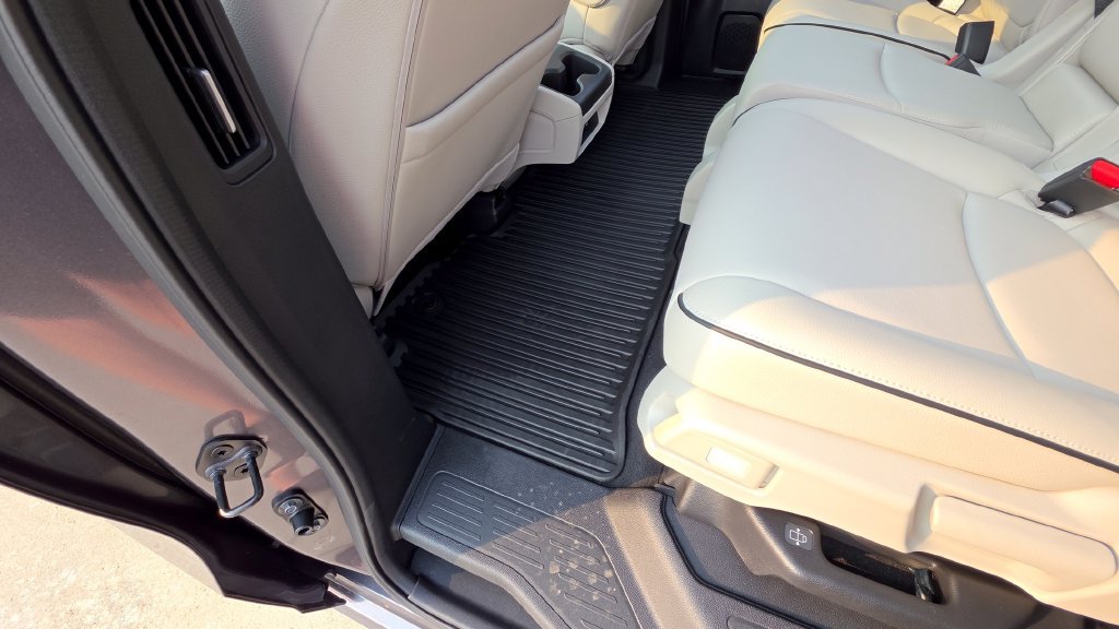 New 2026 Honda Odyssey Touring image 19