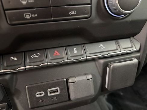 Certified 2025 Chevrolet Silverado 2500 Custom w/ Custom Value Package image 26