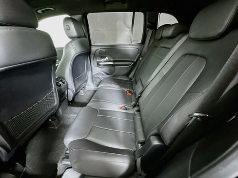 Used 2024 Mercedes-Benz GLB 250 w/ Exclusive Package image 28
