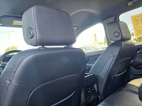 New 2025 Chevrolet Colorado LT w/ LT Convenience Package RWD image 18