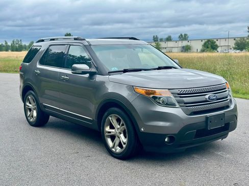 Used 2012 Ford Explorer Limited AWD/4WD image 2