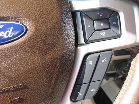 Used 2018 Ford F150 Lariat AWD/4WD image 37