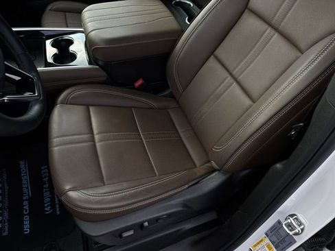 Used 2025 Chevrolet Tahoe High Country image 20