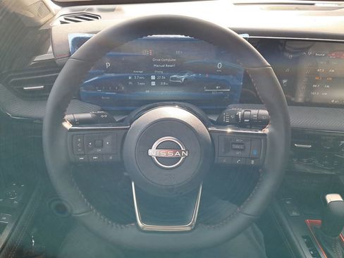 New 2026 Nissan Kicks SR w/ SR Premium Package AWD/4WD image 15