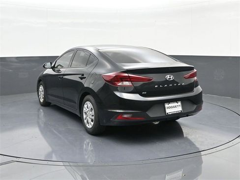 Used 2020 Hyundai Elantra SE w/ Cargo Package (C1) image 8