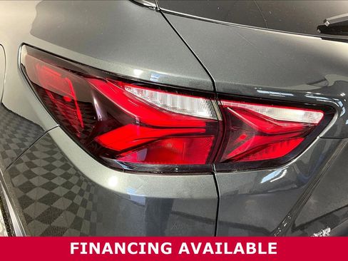 Used 2019 Chevrolet Blazer LT FWD image 22