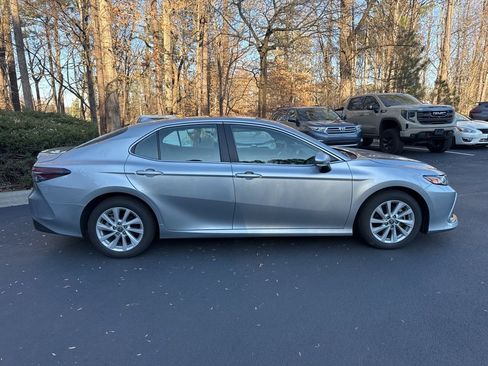 Used 2024 Toyota Camry LE image 17
