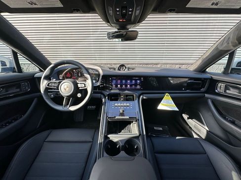 Used 2026 Porsche Panamera GTS image 6