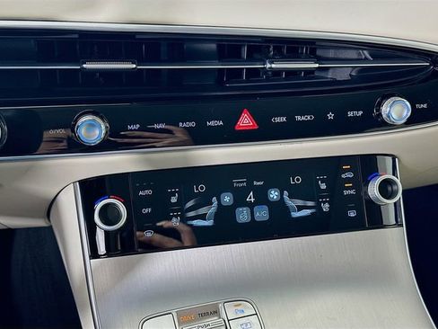 New 2026 Genesis GV70 2.5T Advanced AWD/4WD image 14