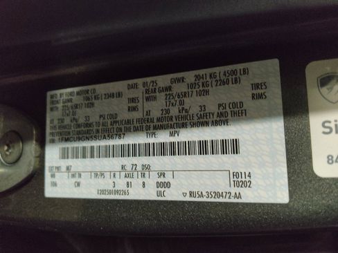Used 2025 Ford Escape Active AWD/4WD image 33