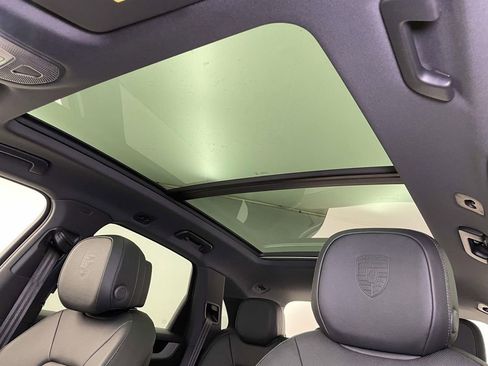 New 2026 Porsche Cayenne AWD/4WD image 18