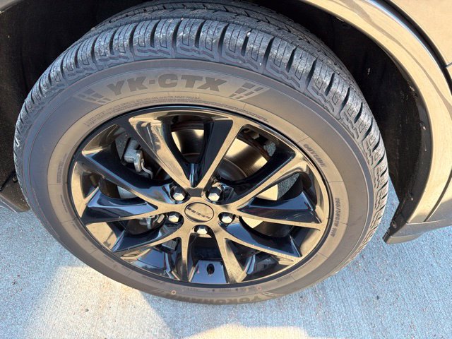 Used 2017 Dodge Durango R/T w/ Trailer Tow Group IV AWD/4WD image 3