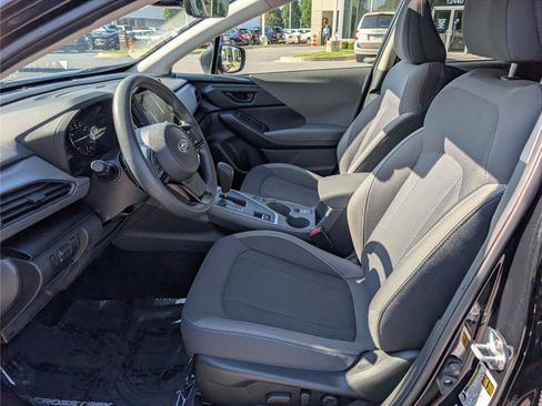 Used 2025 Subaru Crosstrek 2.5i Premium AWD/4WD image 16