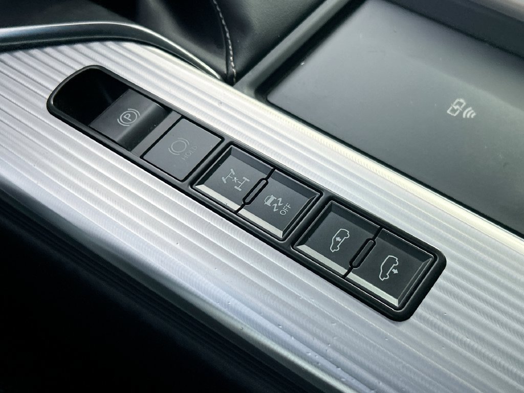 Used 2024 Lexus LX 600 F Sport AWD/4WD image 21
