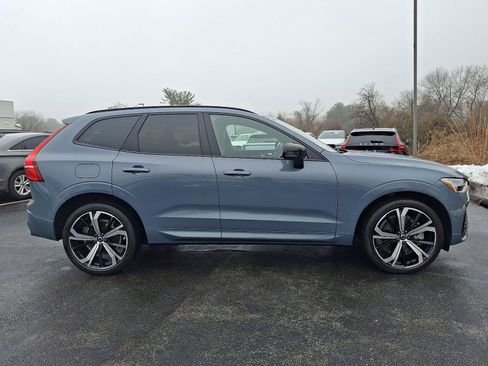 Certified 2024 Volvo XC60 T8 Ultimate w/ Protection Package Premier image 7