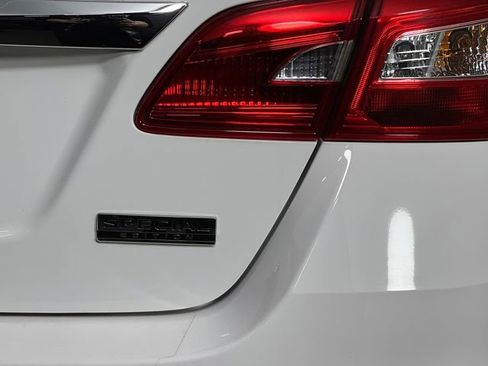 Used 2019 Nissan Sentra SV w/ Special Edition Package image 35