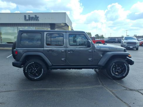 Used 2023 Jeep Wrangler Unlimited Sport AWD/4WD image 2