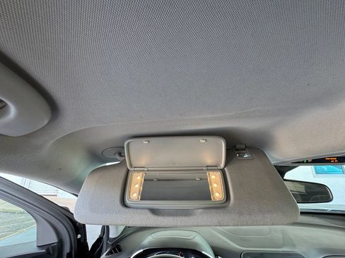 Used 2024 Chevrolet Equinox LT FWD image 37