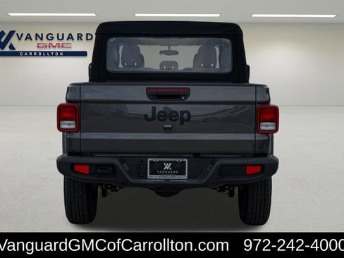 Used 2024 Jeep Gladiator Sport image 6