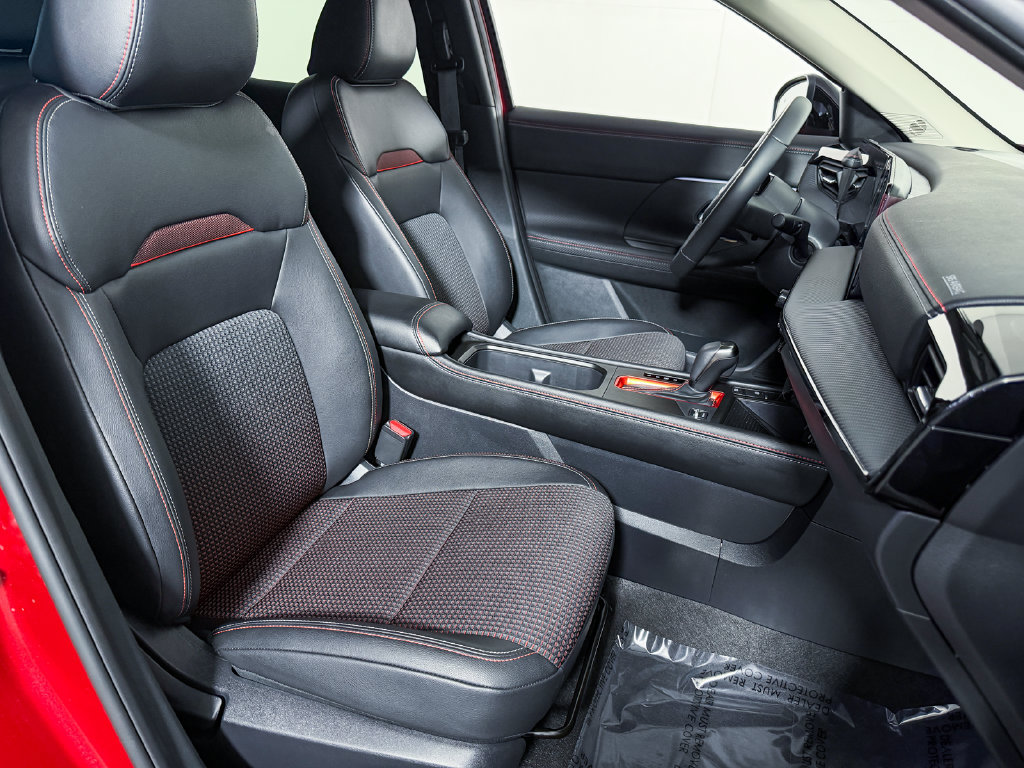 Certified 2026 Nissan Kicks SR AWD/4WD image 15