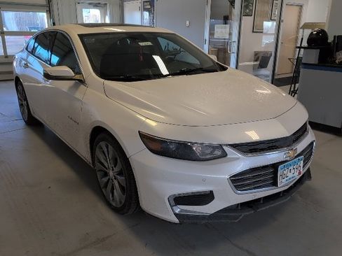 Used 2016 Chevrolet Malibu Premier w/ Driver Confidence Package II image 7