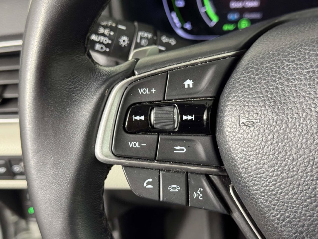Used 2021 Honda Accord EX-L image 21