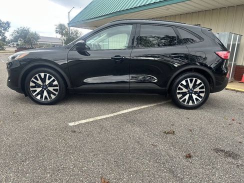 Used 2020 Ford Escape SE Sport FWD image 3