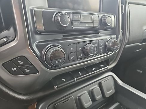 Used 2018 Chevrolet Silverado 1500 LTZ w/ LTZ Plus Package AWD/4WD image 16