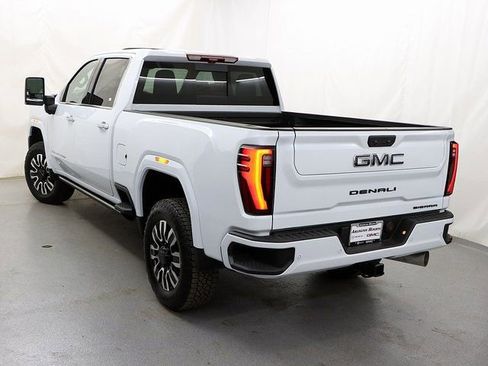 New 2026 GMC Sierra 2500 Denali Ultimate w/ Max Trailering Package image 10