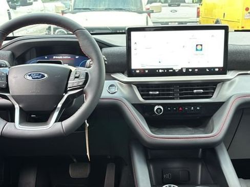 New 2026 Ford Explorer ST-Line w/ ST-Line Street Pack AWD/4WD image 7
