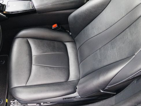 Used 2022 Toyota Mirai XLE image 9