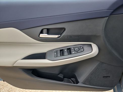 New 2026 Nissan Sentra SL FWD image 8