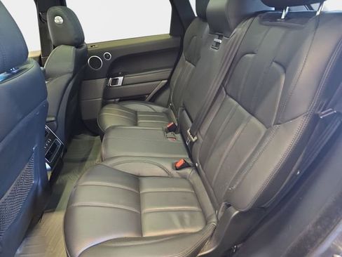 Used 2017 Land Rover Range Rover Sport HSE image 17