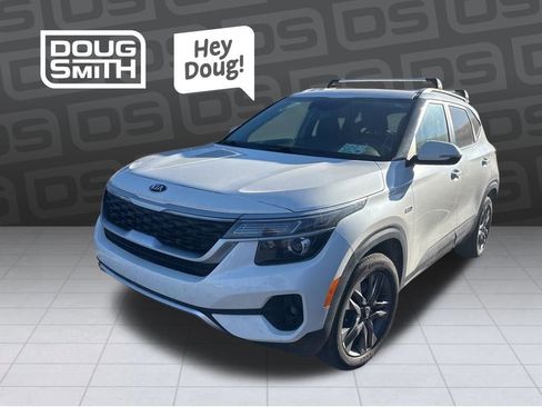 Used 2021 Kia Seltos S AWD/4WD image 1