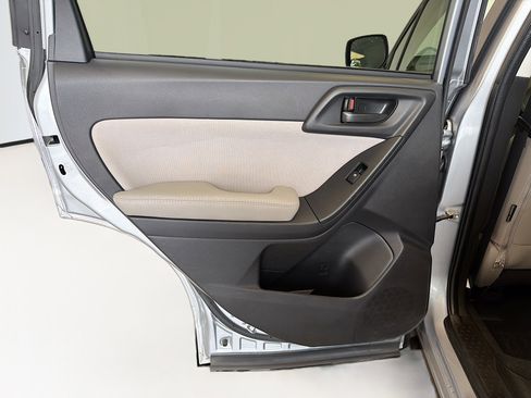 Used 2016 Subaru Forester 2.5i Premium w/ All-Weather Package AWD/4WD image 26