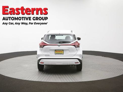 Used 2023 Nissan Kicks S FWD image 40