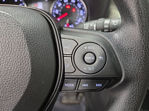Used 2019 Toyota RAV4 XLE w/ Convenience Package AWD/4WD image 15