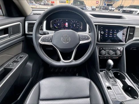 Used 2022 Volkswagen Atlas SE image 9