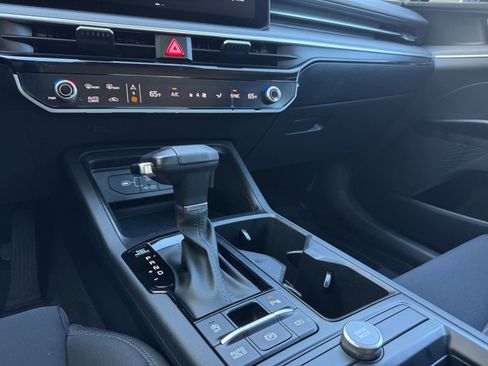 Used 2025 Kia K5 LXS image 41