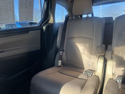 Used 2019 Honda Odyssey EX image 11