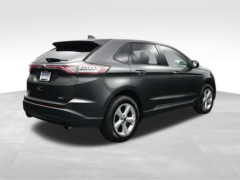 Used 2018 Ford Edge SE w/ Cargo Accessory Package AWD/4WD image 5
