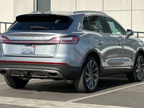 Used 2022 Lincoln Nautilus Reserve w/ Equipment Group 202A image 3